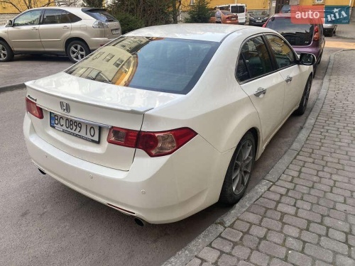 Honda Accord 2011