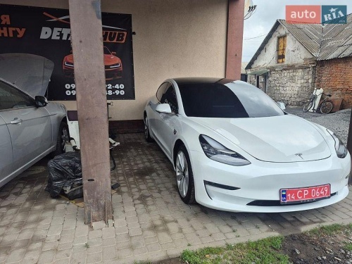 Tesla Model 3 2019