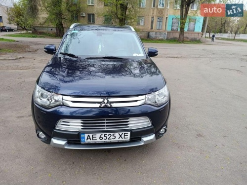 Mitsubishi Outlander 2014