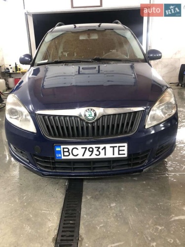 Skoda Roomster 2011