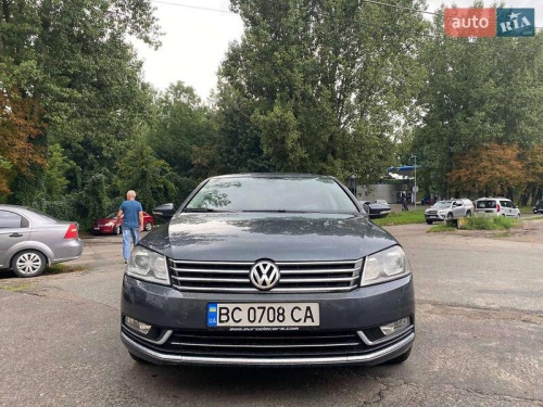 Volkswagen Passat 2011
