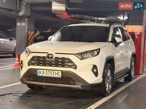 Toyota RAV4 2021