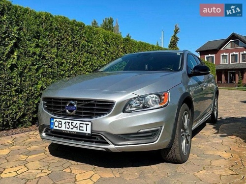 Volvo V60 Cross Country 2016