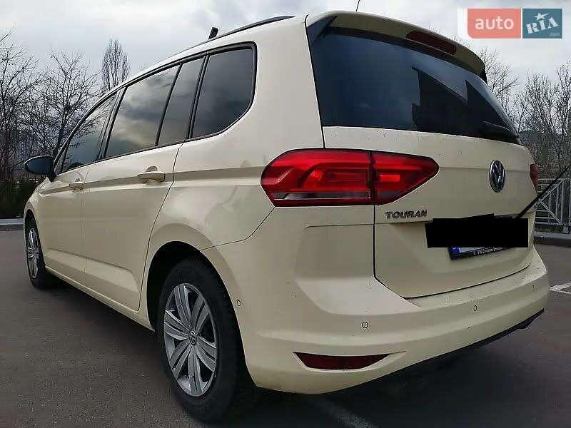 Volkswagen Touran 2016