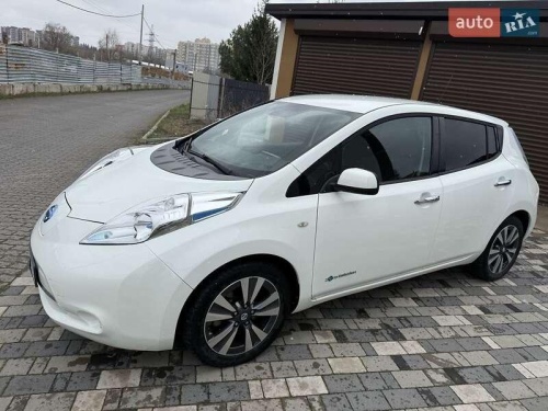 Nissan Leaf 2016