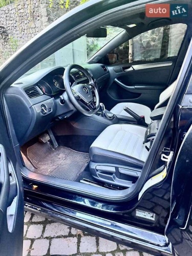 Volkswagen Jetta 2016