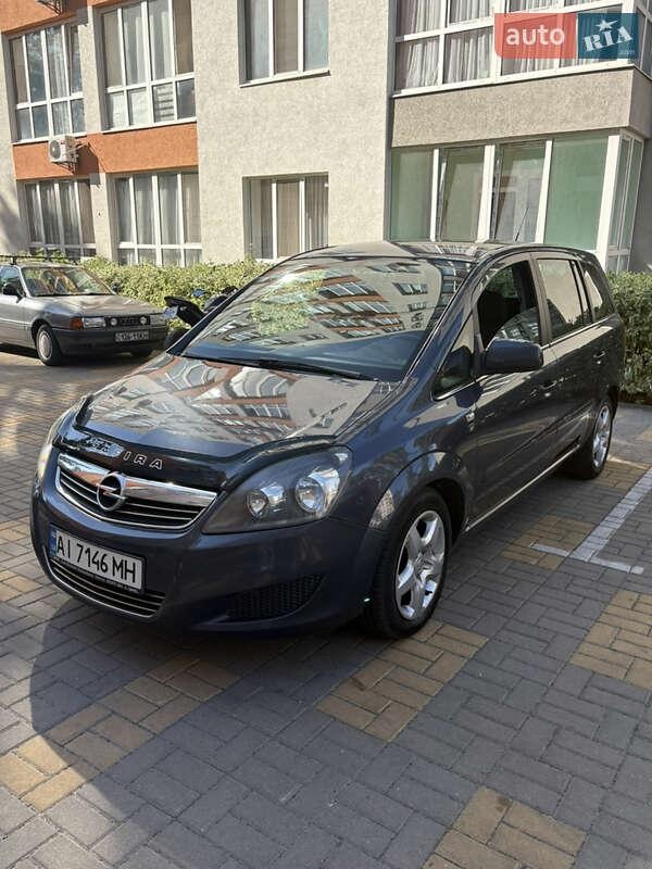 Opel Zafira 2010