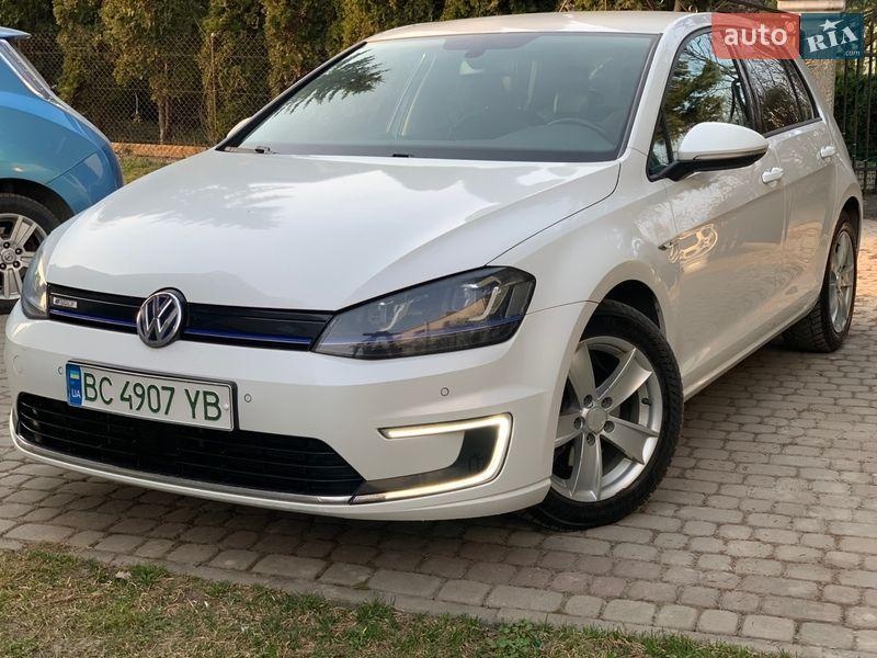 Volkswagen e-Golf 2015