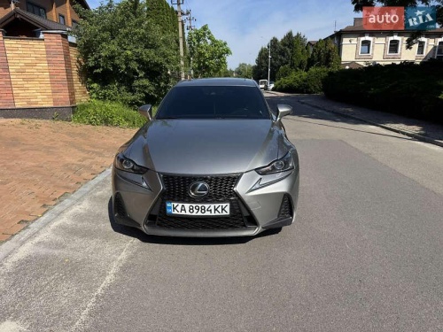 Lexus IS 2016