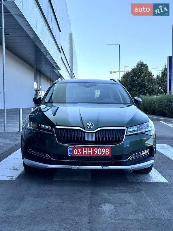 Skoda Superb Scout 2019