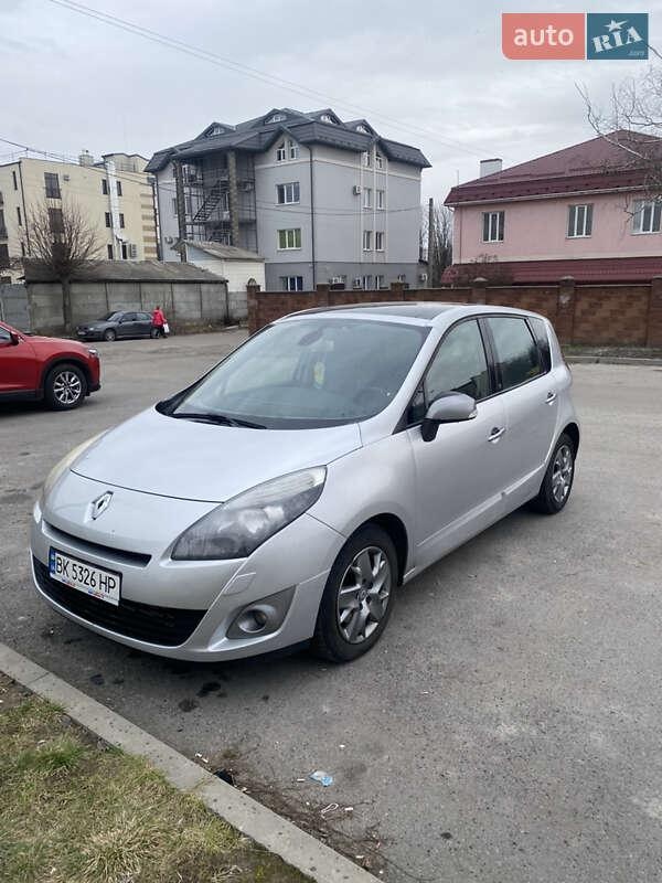 Renault Scenic 2011