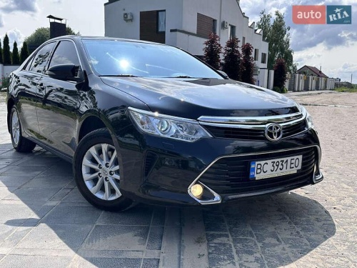Toyota Camry 2016