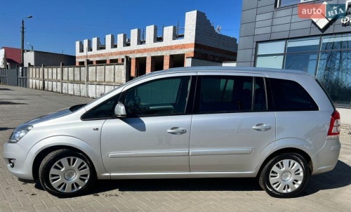 Opel Zafira 2012