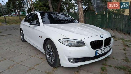 BMW 5 Series 2012