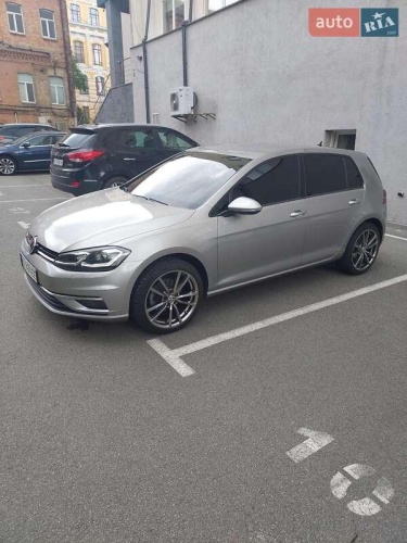 Volkswagen Golf 2020