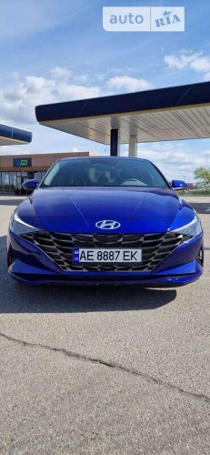 Hyundai Elantra 2023