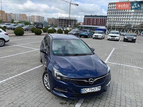 Opel Astra 2021