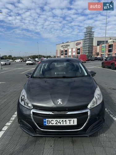 Peugeot 208 2015