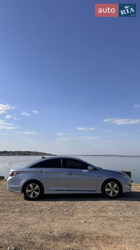 Hyundai Sonata 2012