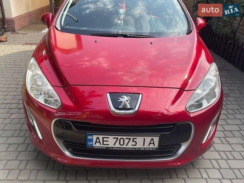 Peugeot 308 2011