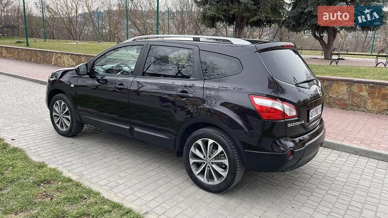 Nissan Qashqai+2 2010