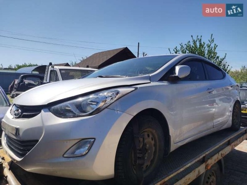 Hyundai Elantra 2013