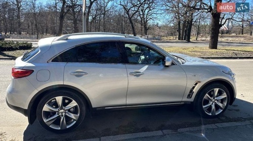 Infiniti FX 37 2010