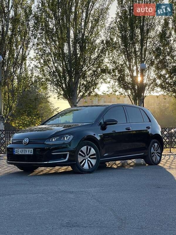 Volkswagen e-Golf 2016