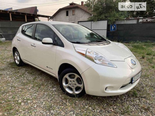 Nissan Leaf 2014