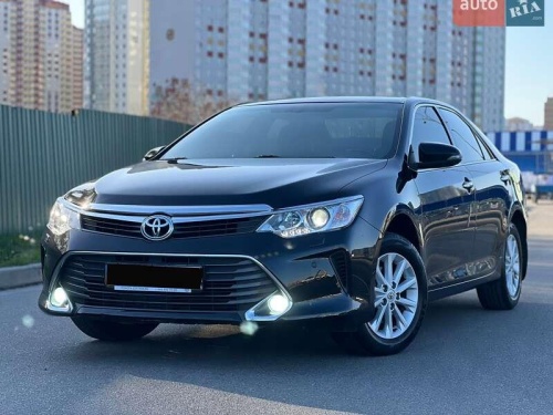 Toyota Camry 2015