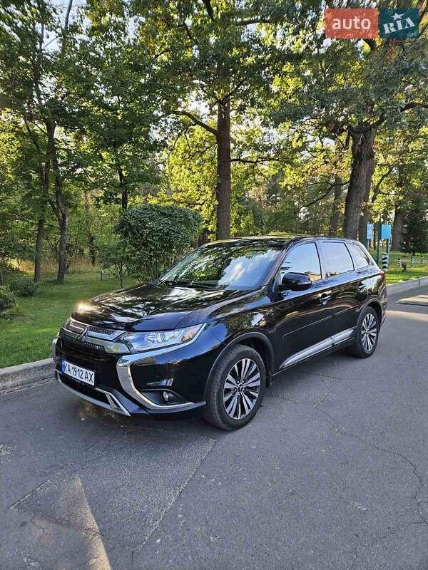 Mitsubishi Outlander 2018