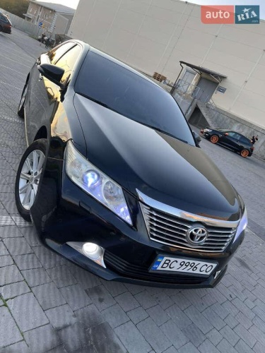 Toyota Camry 2011