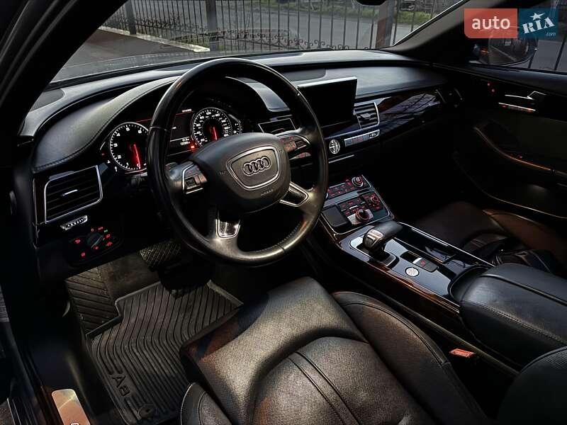 Audi A8 2013