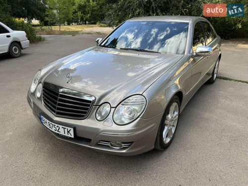 Mercedes-Benz E-Class 2008
