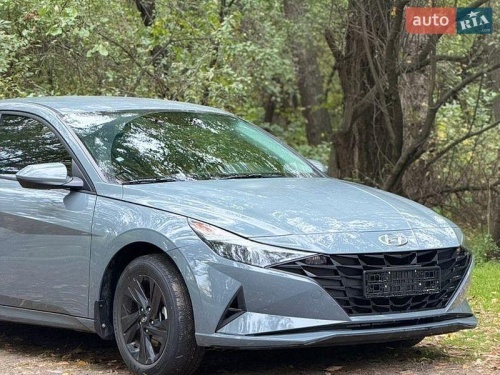 Hyundai Elantra 2021