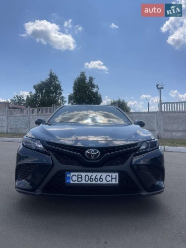 Toyota Camry 2018