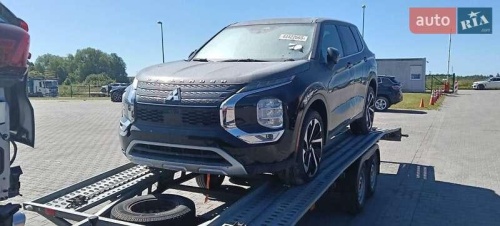 Mitsubishi Outlander 2024