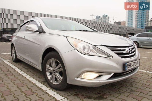 Hyundai Sonata 2013