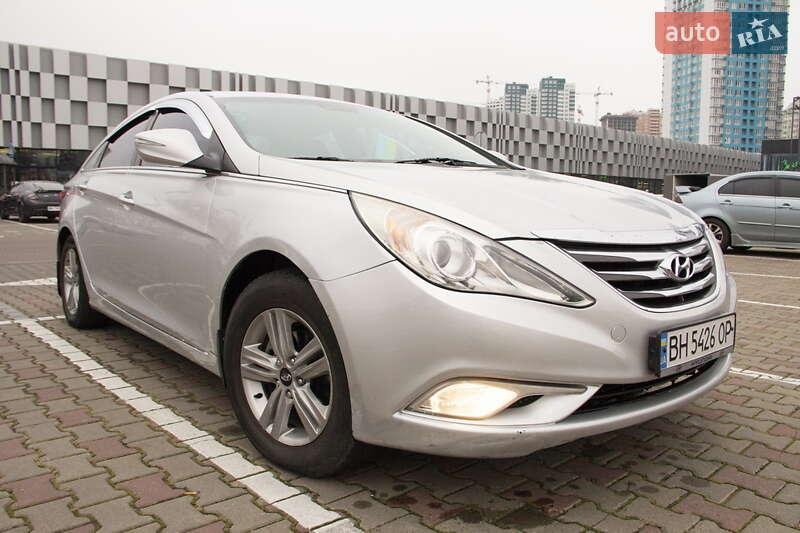 Hyundai Sonata 2013