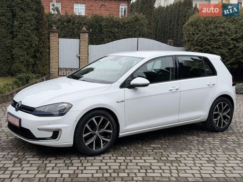 Volkswagen e-Golf 2015
