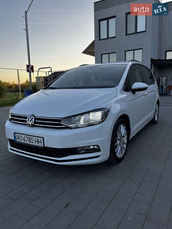 Volkswagen Touran 2015
