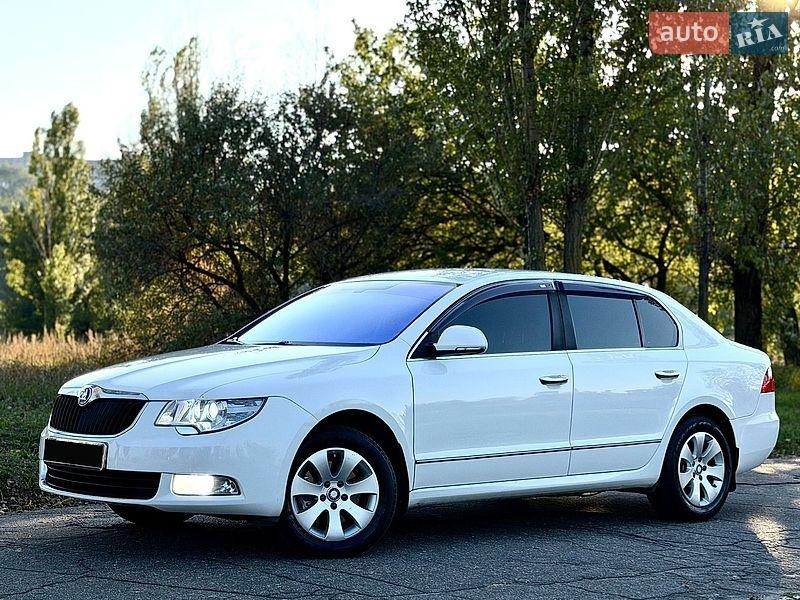 Skoda Superb 2012