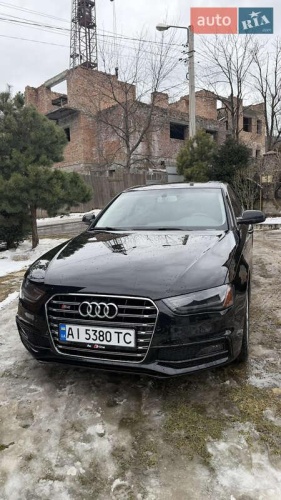 Audi A4 2014