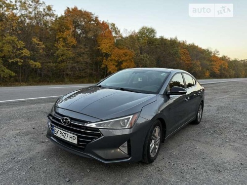 Hyundai Elantra 2019