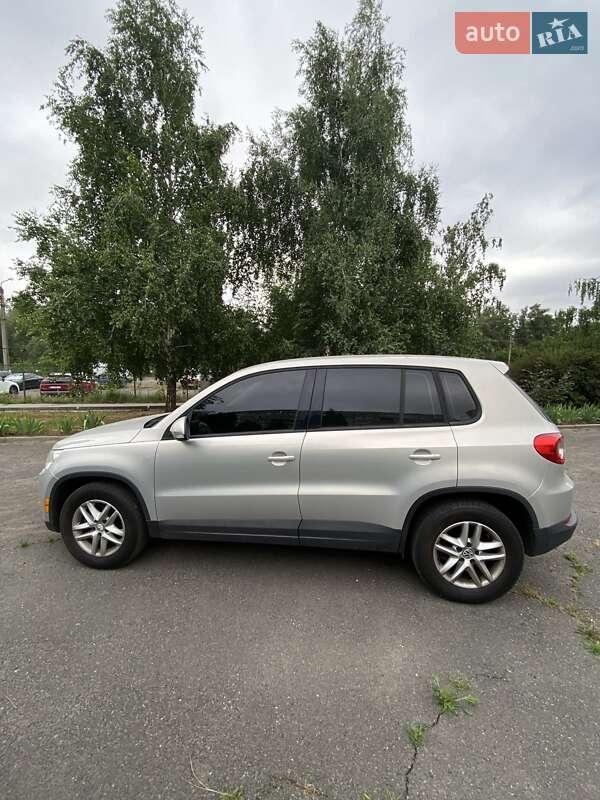 Volkswagen Tiguan 2011