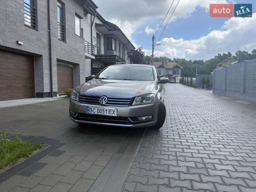 Volkswagen Passat 2012