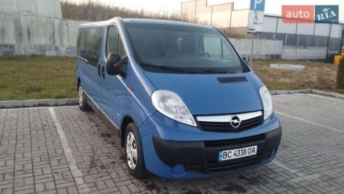 Opel Vivaro 2011