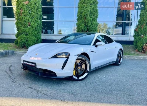 Porsche Taycan 2020