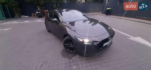 Mazda 3 2019