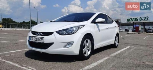 Hyundai Elantra 2012